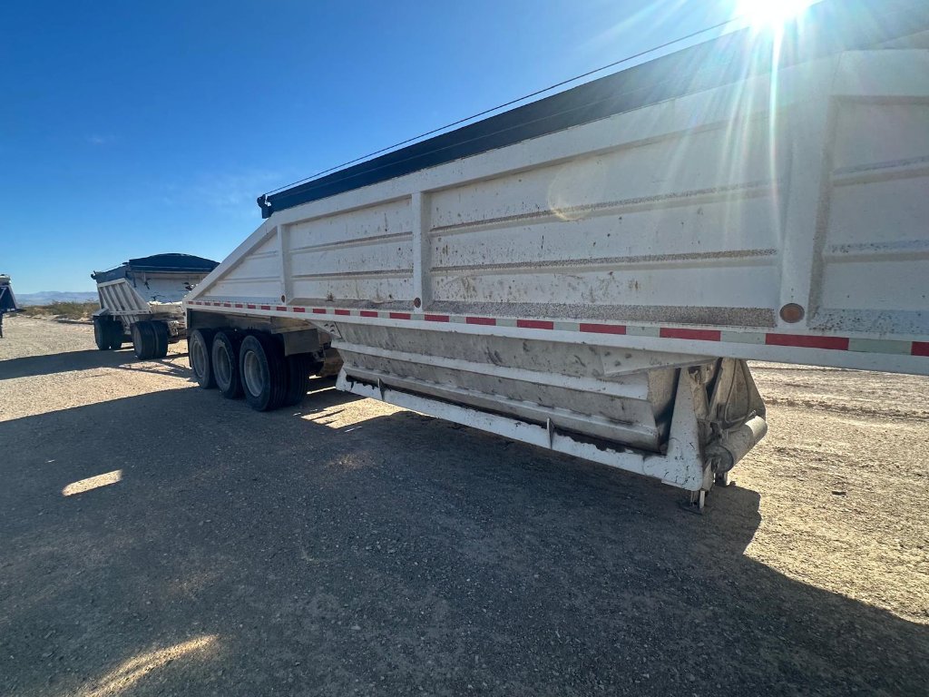 Golden One dump truck for gravel sales and delivery